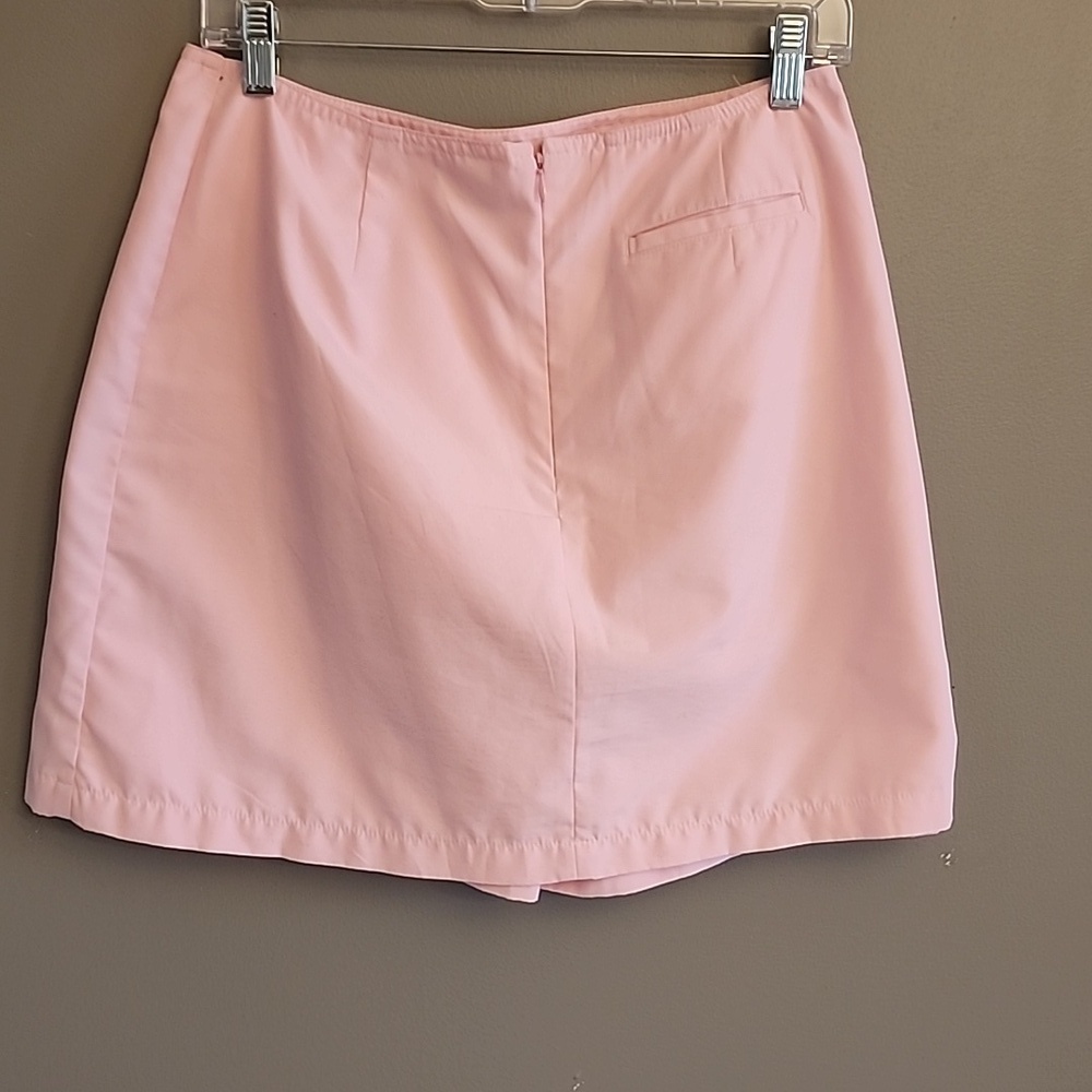 Izod Women's Pink Skorts - Picture 4 of 11